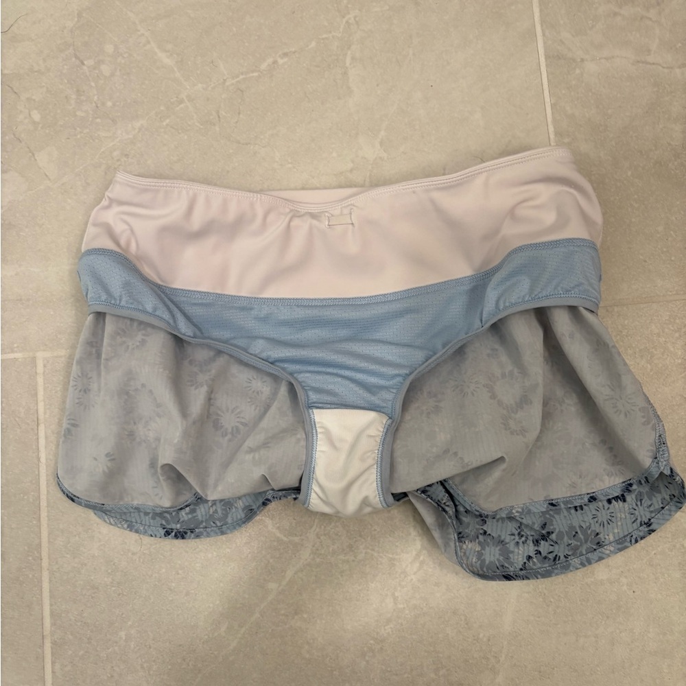 Sweaty Betty Blue White Floral Time Trial Run Shorts Size Small - Picture 10 of 11